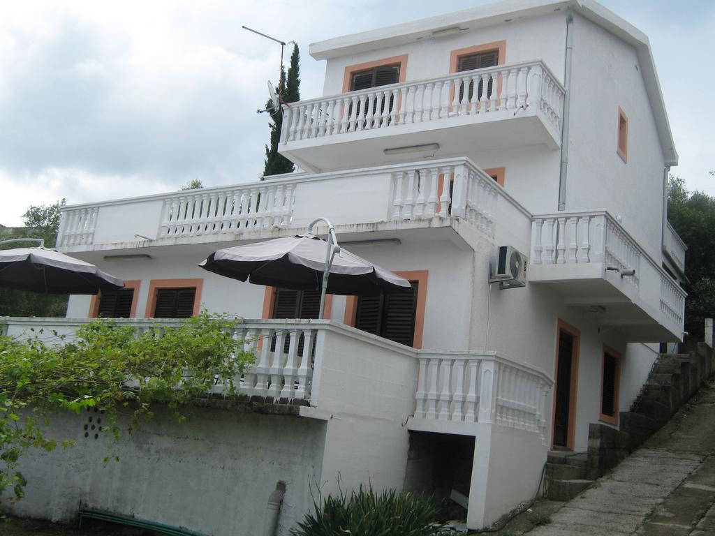 Apartments Ceca Tivat Buitenkant foto