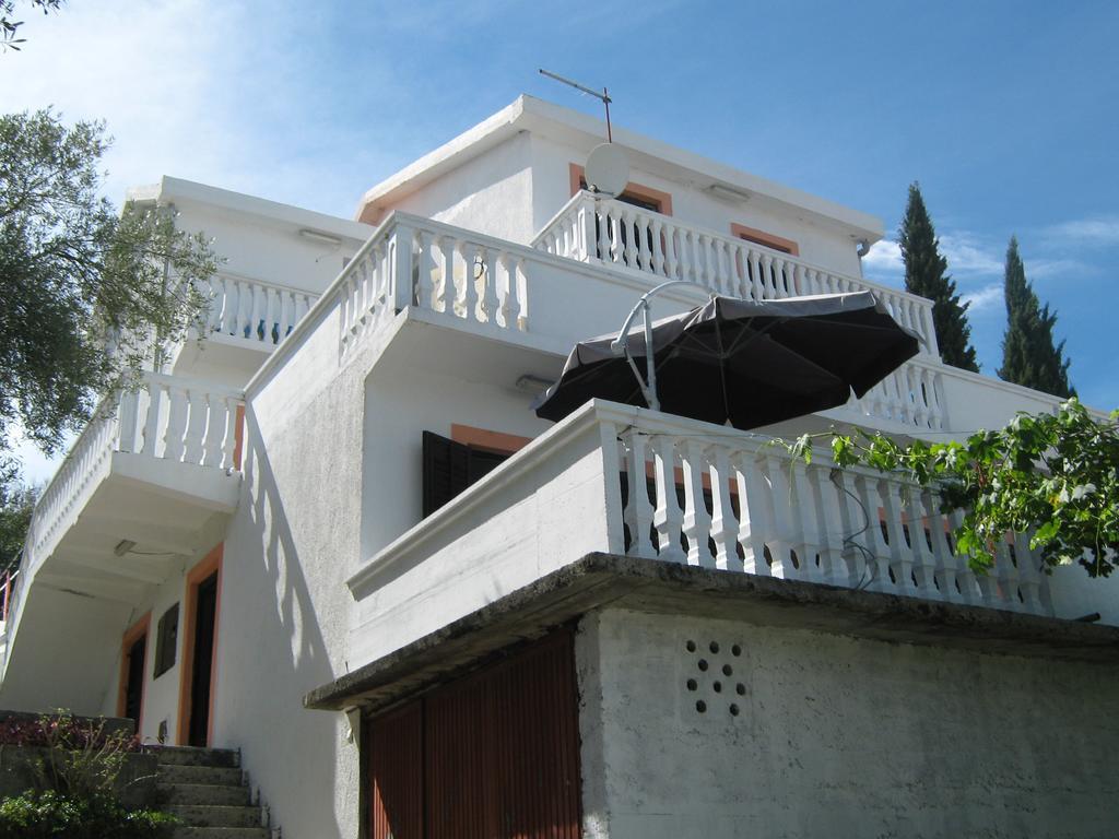Apartments Ceca Tivat Buitenkant foto