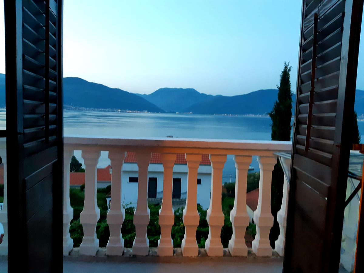 Apartments Ceca Tivat Buitenkant foto