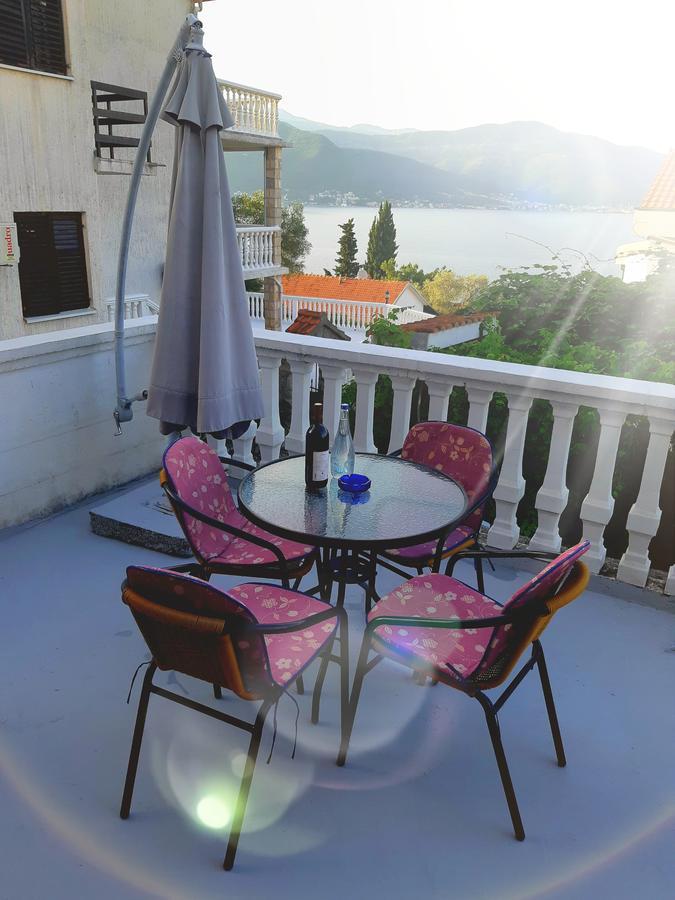 Apartments Ceca Tivat Buitenkant foto