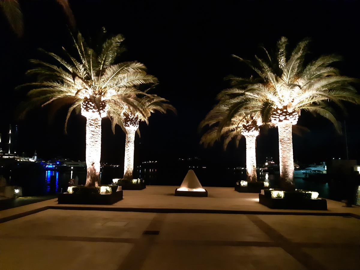 Apartments Ceca Tivat Buitenkant foto