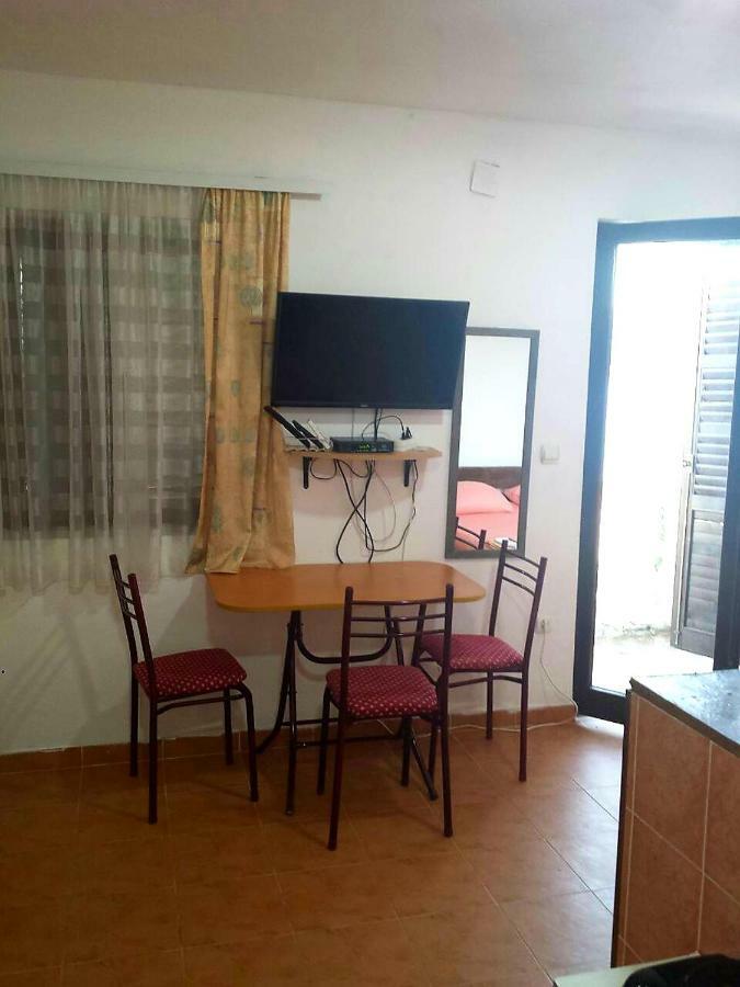 Apartments Ceca Tivat Buitenkant foto