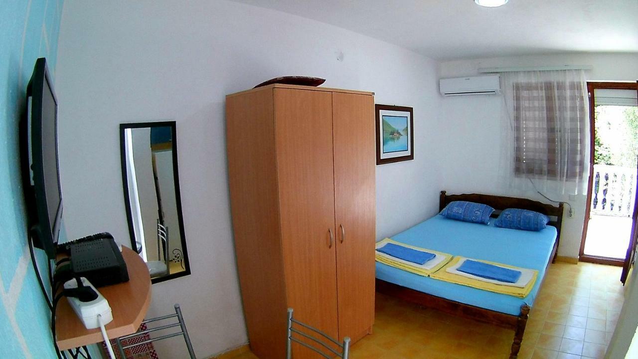 Apartments Ceca Tivat Buitenkant foto