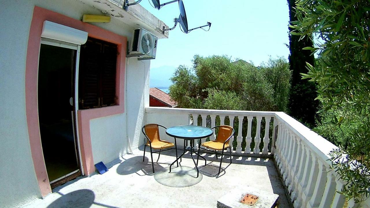 Apartments Ceca Tivat Buitenkant foto